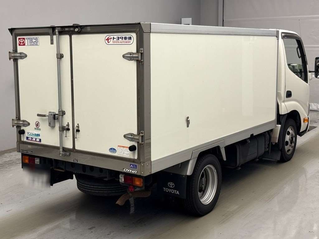 2020 Toyota Dyna Other auction photo 2