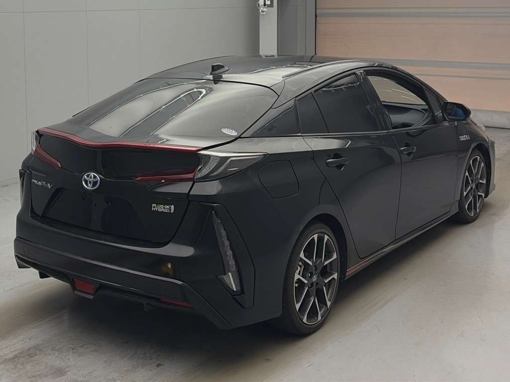 2020 Toyota Prius PHEV S GR Sport auction photo 2