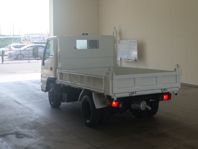 2005 Isuzu Elf dump auction photo 2