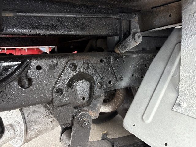 2005 Isuzu Elf dump auction photo 16