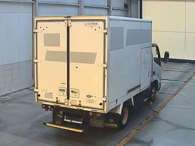 2009 Toyota Dyna バン auction photo 2