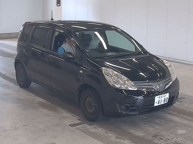 2011 Nissan Note 4WD Japan auction vehicle