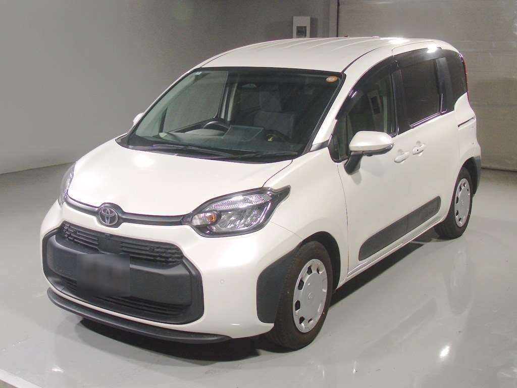 2022 Toyota Sienta G Japan auction vehicle