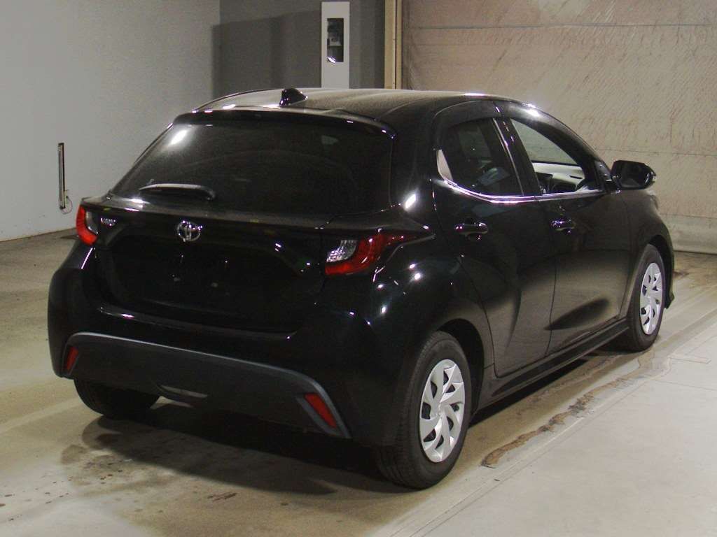 2021 Toyota Yaris G auction photo 2
