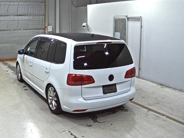 2014 Volkswagen ゴルフトゥーラン TSI コンフォートライン auction photo 2