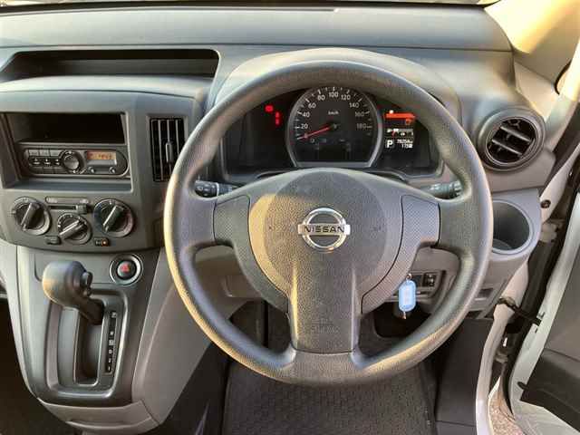 2020 Nissan NV200 Vanette Van DX auction photo 3