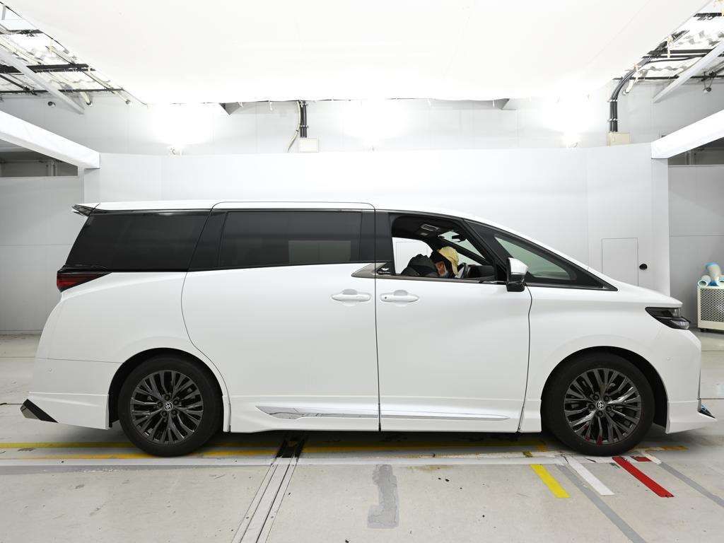 2024 Toyota Vellfire Z プレミア auction photo 3