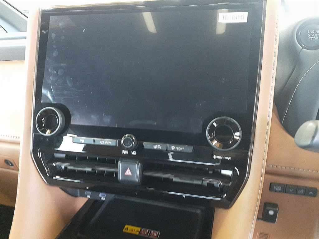 2024 Toyota Vellfire Z プレミア auction photo 12