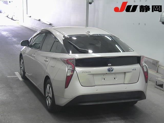 2016 Toyota Prius A auction photo 2