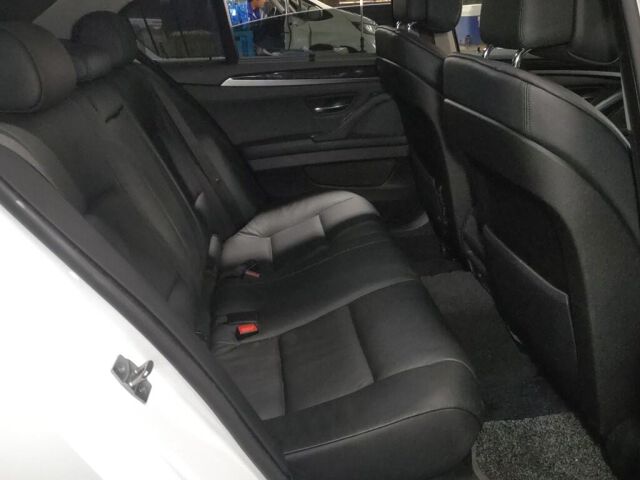 2011 BMW 5 Series 535I auction photo 6