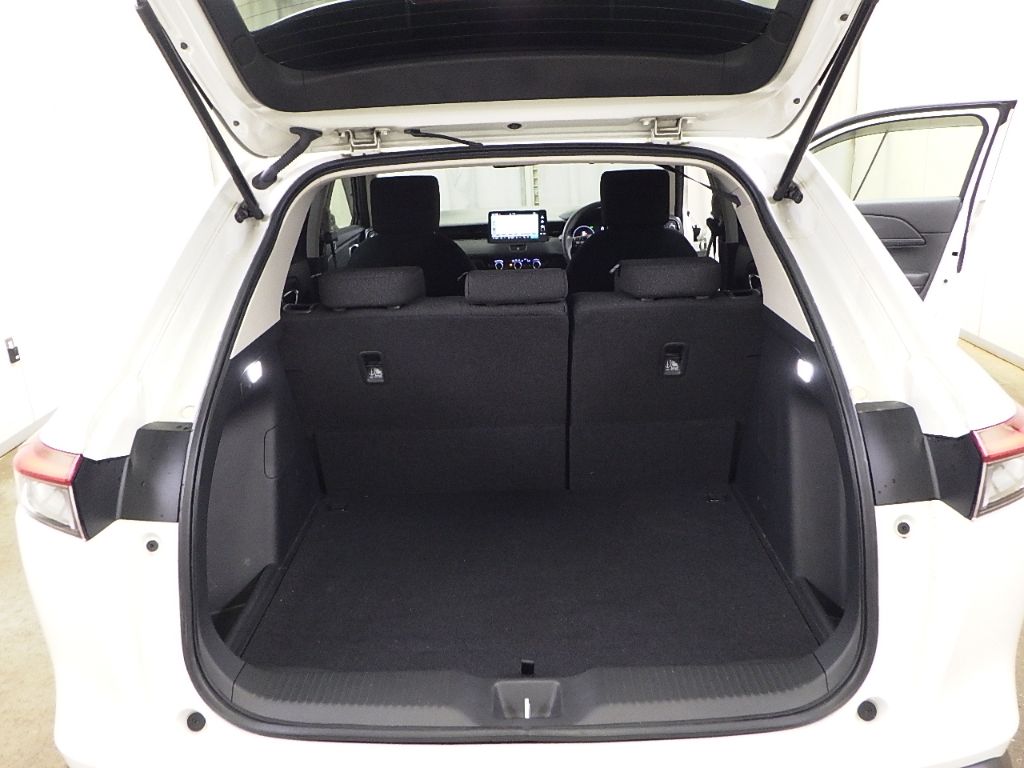2023 Honda Vezel e:HEV X auction photo 8