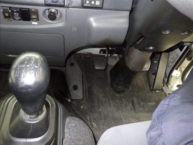 2021 Isuzu Forward Van auction photo 8