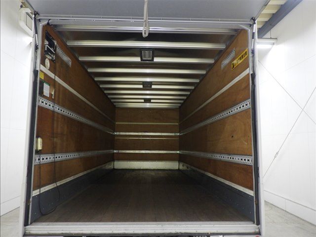 2021 Isuzu Forward Van auction photo 4