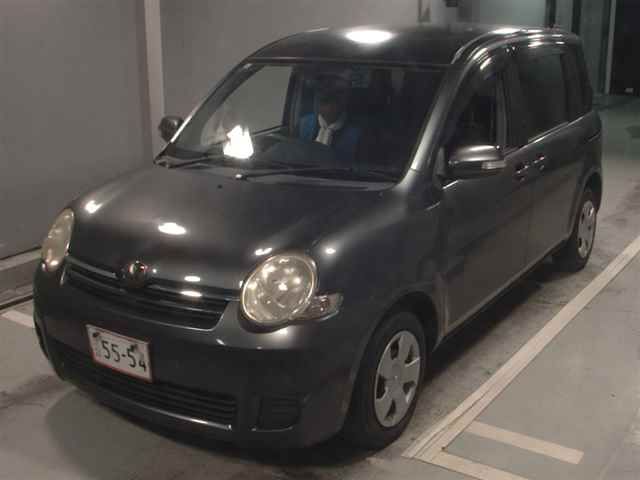 2011 Toyota Sienta X LTD auction photo 4