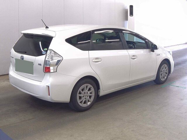 2012 Toyota Prius Alpha S auction photo 5
