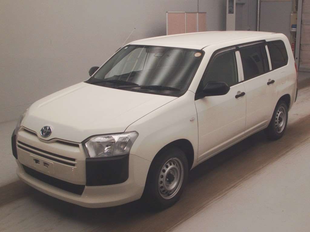 2023 Toyota Probox ハイブリッドGX Japan auction vehicle