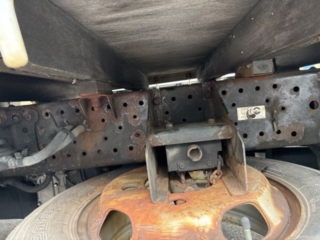 2011 Isuzu Elf ヒラ auction photo 12