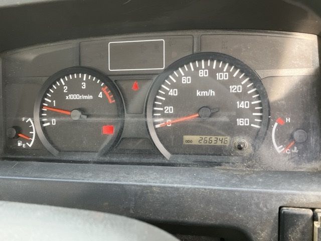 2011 Isuzu Elf ヒラ auction photo 7