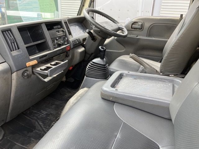 2011 Isuzu Elf ヒラ auction photo 5