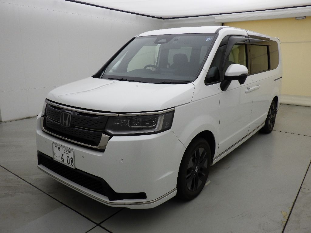 2023 Honda Stepwgn 4WD 7人 auction photo 4