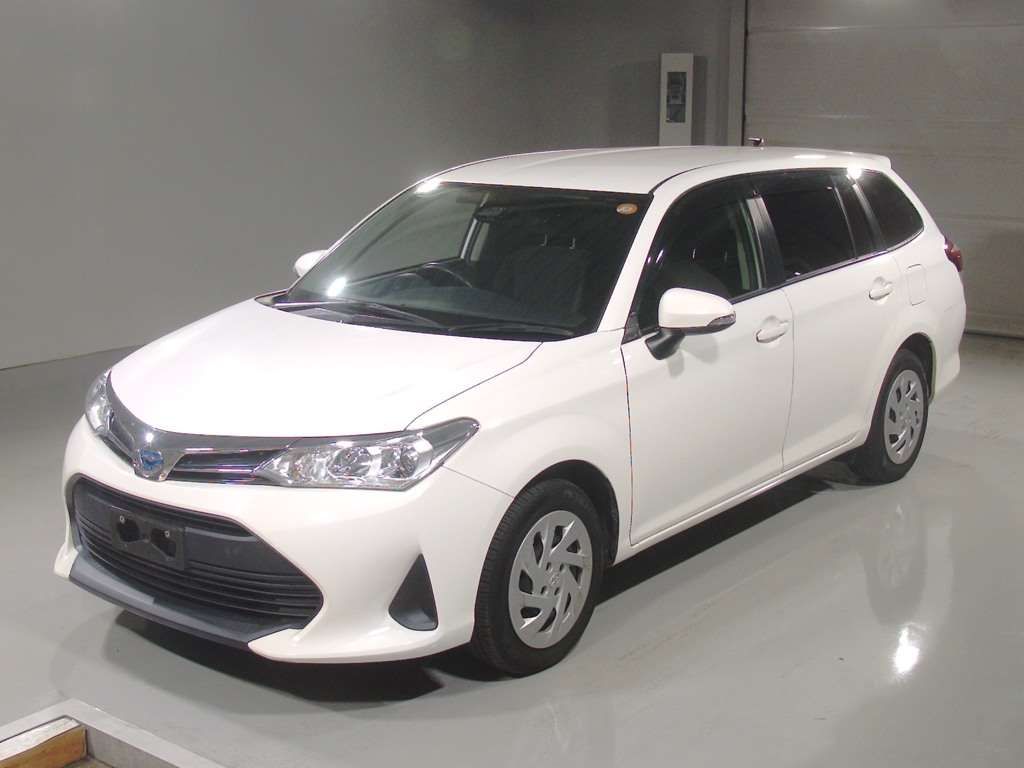 Japan Auction Vehicles 4 2021 Toyota Corolla Fielder ハイブリッド EX auction photo