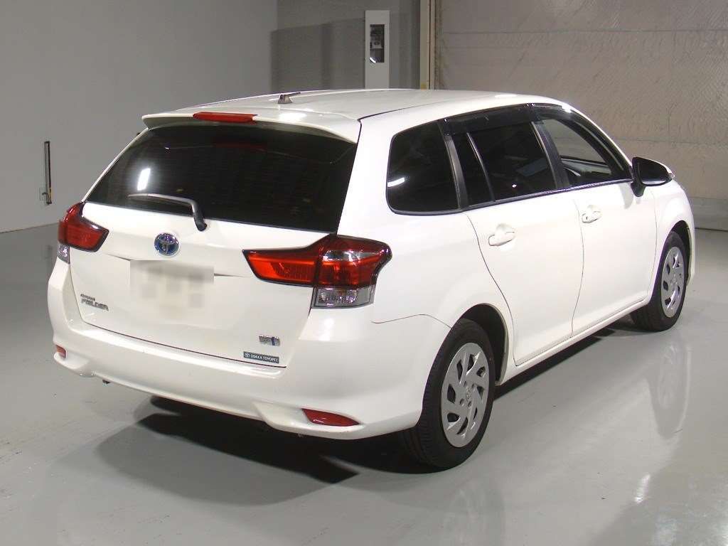 2021 Toyota Corolla Fielder ハイブリッド EX auction photo 2