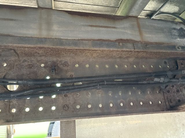 2010 Isuzu Forward Flat. Aluminum B auction photo 11