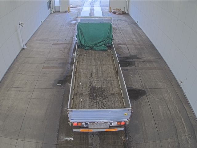 2010 Isuzu Forward Flat. Aluminum B auction photo 3