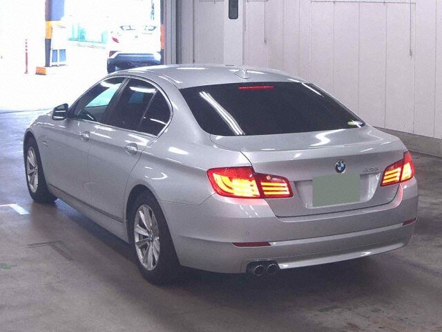 2011 BMW 5 Series 523I auction photo 2