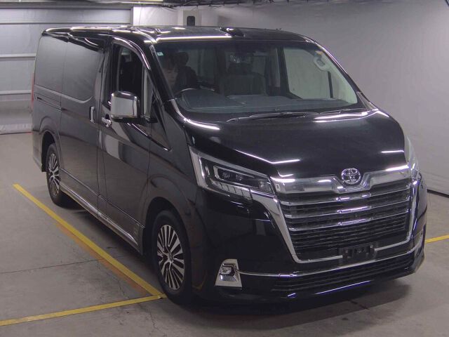 Japan Auction Vehicles 8 2022 Toyota グランエース プレミアム auction photo