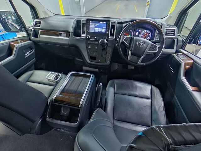 2022 Toyota グランエース プレミアム auction photo 3