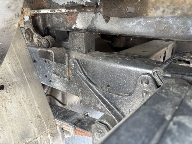 1993 Toyota Dyna Dump truck 4WD auction photo 14