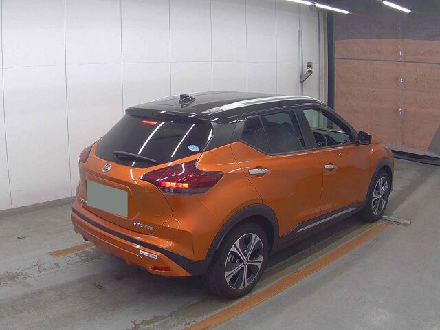 2022 Nissan Kicks X Two-Tone Interior Edition auction photo 5