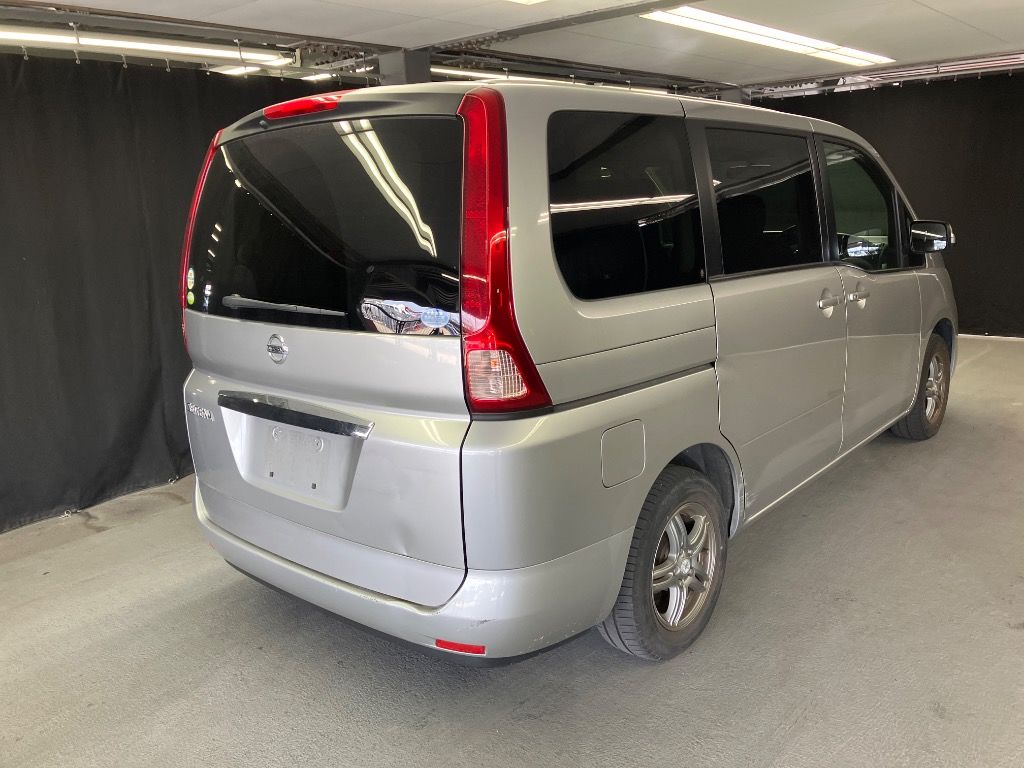 2009 Nissan Serena auction photo 4