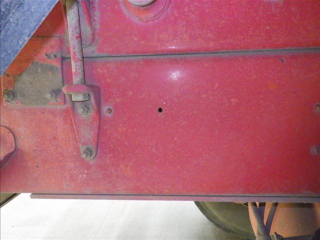 2009 Isuzu dump auction photo 4