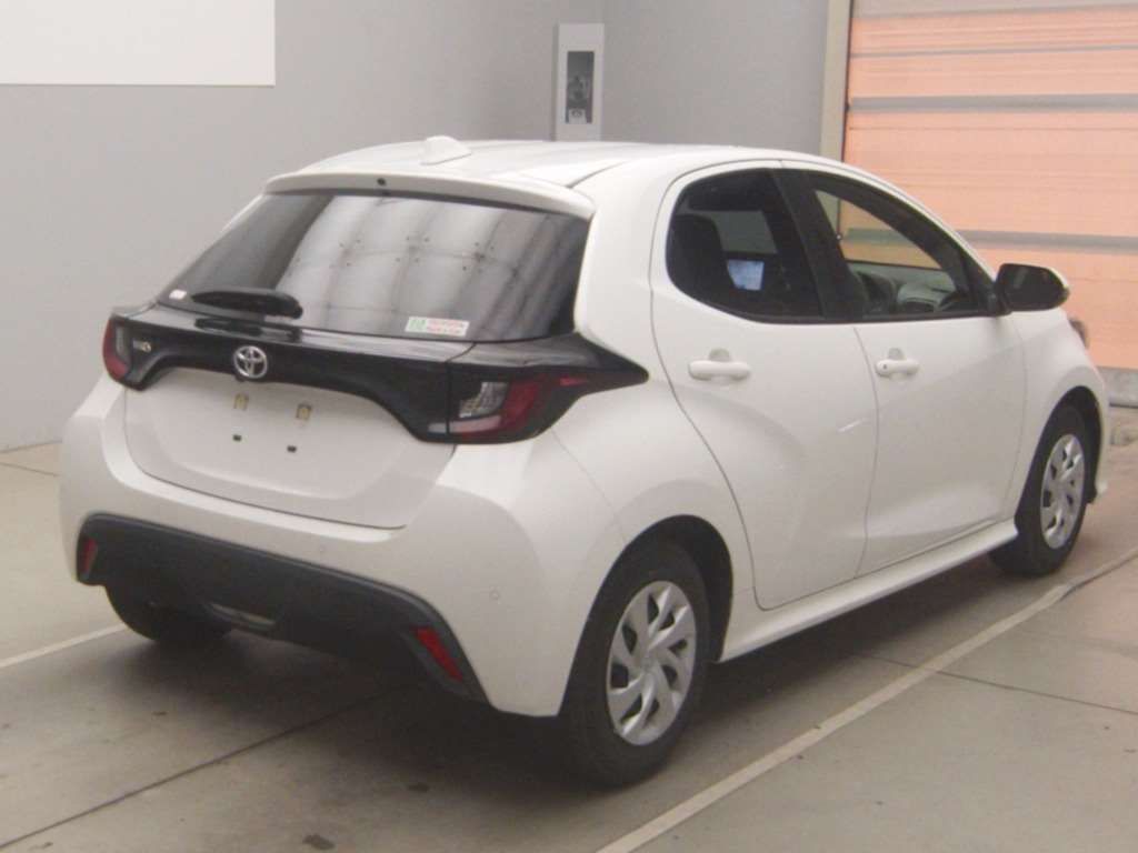 2022 Toyota Yaris X auction photo 2