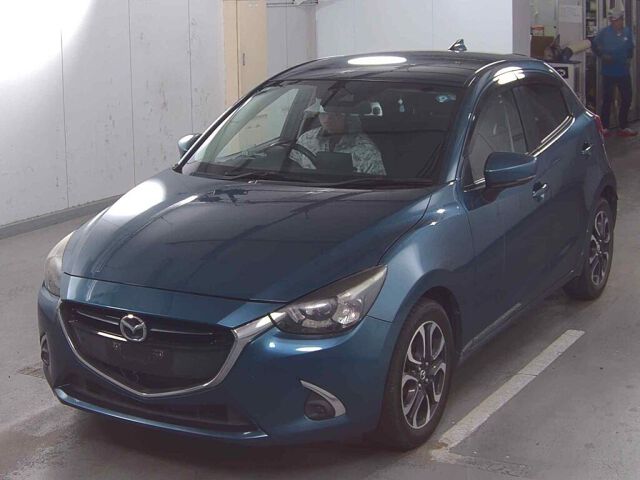 2018 Mazda Demio XD Touring auction photo 4