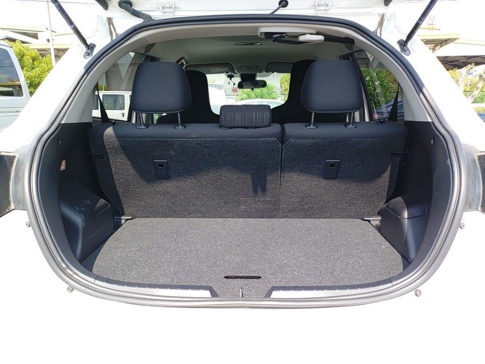 2019 Toyota Vitz auction photo 8