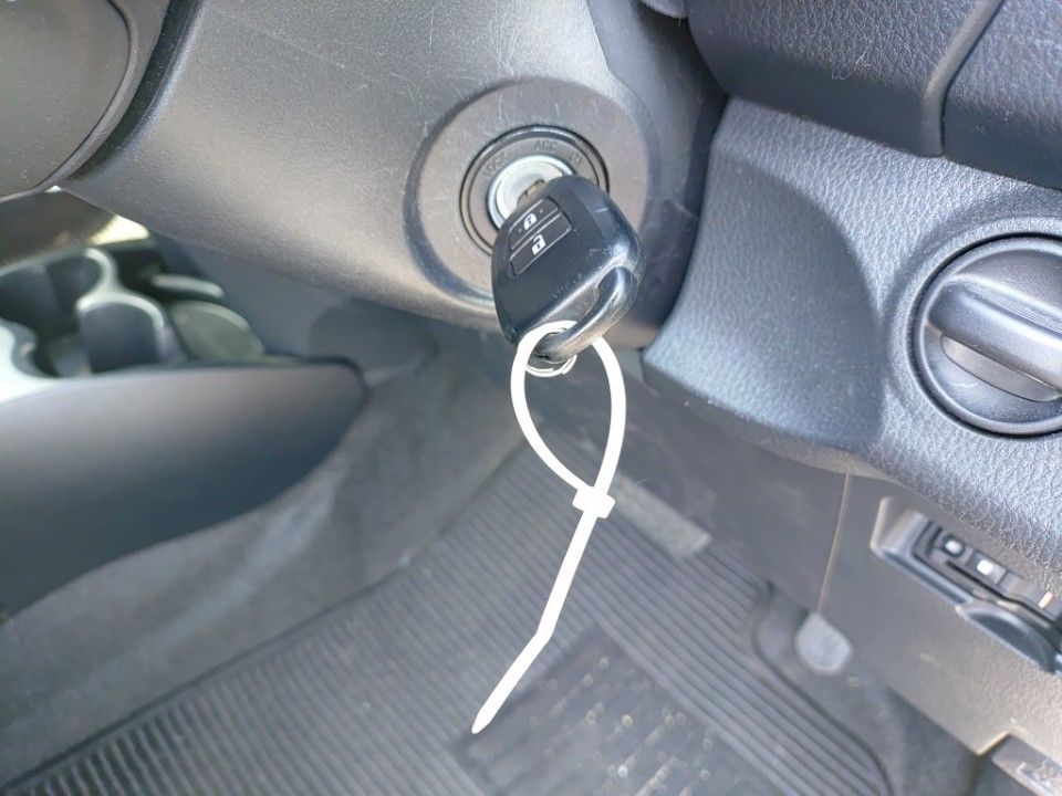 2019 Toyota Vitz auction photo 15