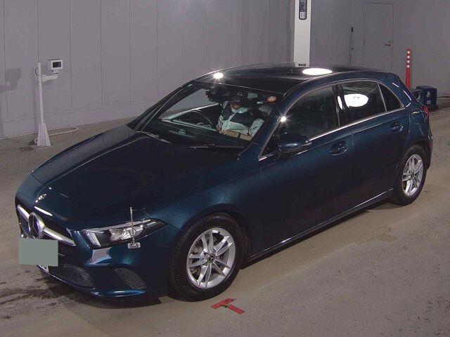 2019 Mercedes-Benz A-Class A180 auction photo 4