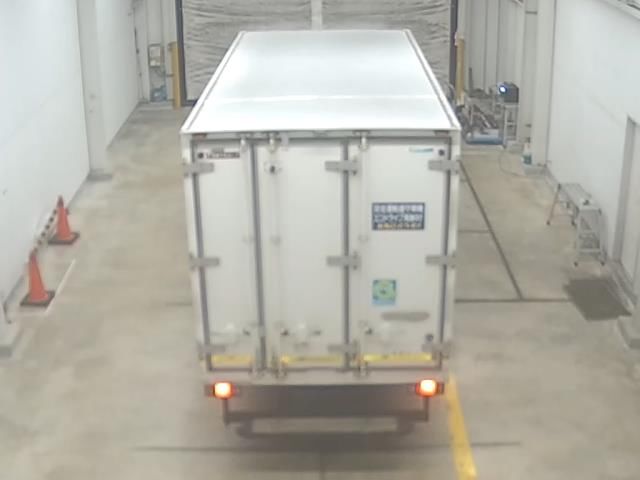2018 Isuzu Elf 冷蔵・冷凍車 auction photo 3