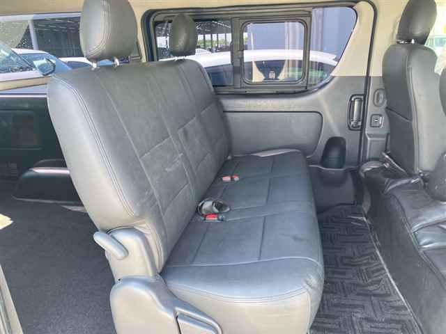 2016 Toyota Hiace ロングスーパーGL auction photo 7