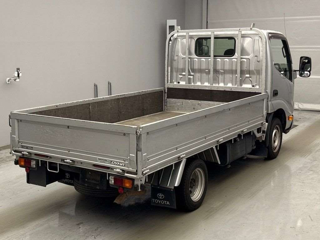 2020 Toyota Dyna Other auction photo 2