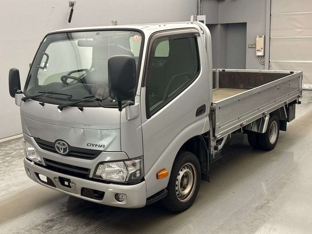 Japan Auction Vehicles 4 2020 Toyota Dyna Other auction photo