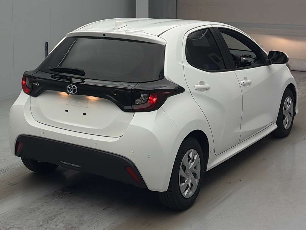2021 Toyota Yaris X auction photo 2