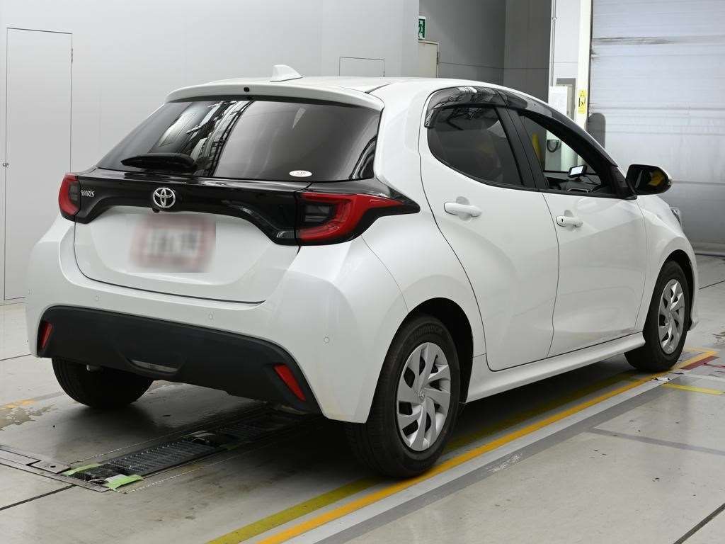 2022 Toyota Yaris G auction photo 2
