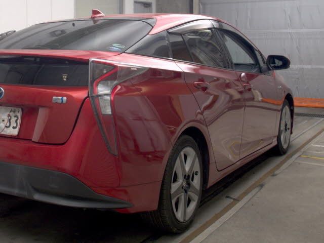2016 Toyota Prius Sツーリングセレクション auction photo 5