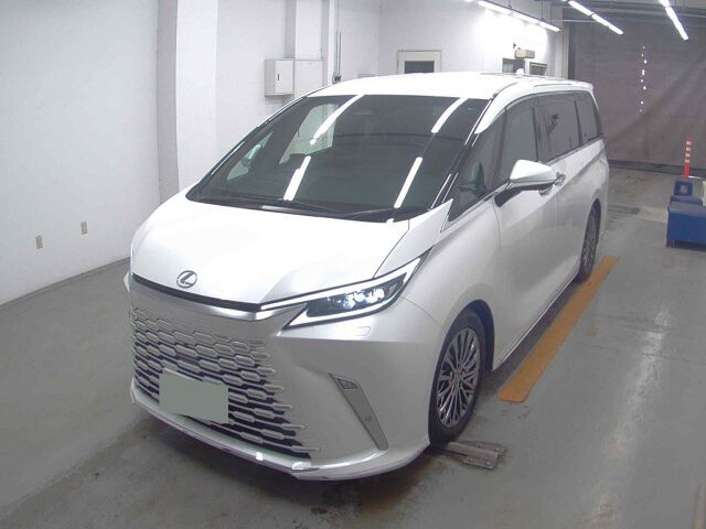 2025 Lexus LM LM500HバジョンL 4WD auction photo 4