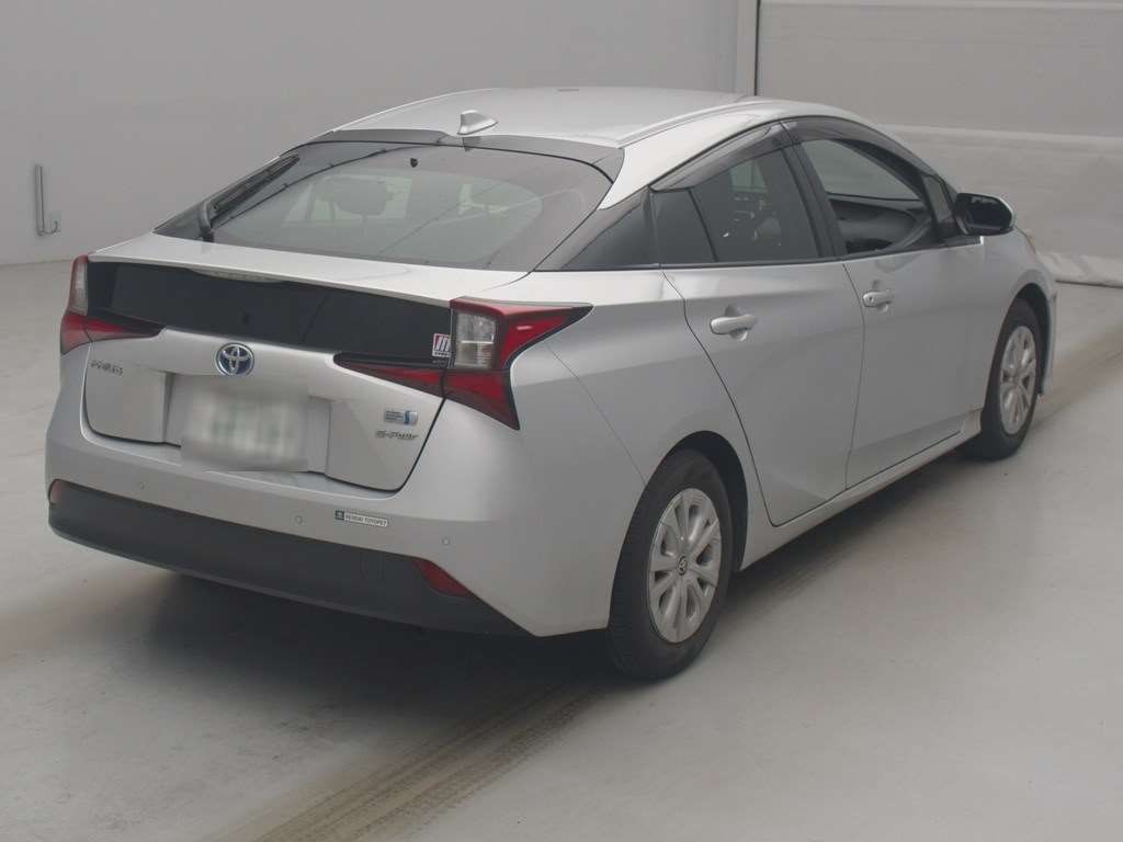 2022 Toyota Prius S 4WD auction photo 2