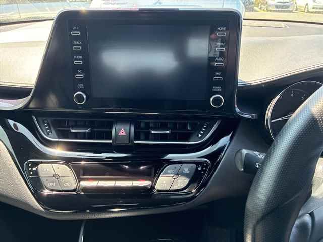 2022 Toyota C-HR G-T Mode Nero Safety Plus 2 auction photo 6